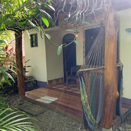 Cabinas Tito Cahuita Exterior photo