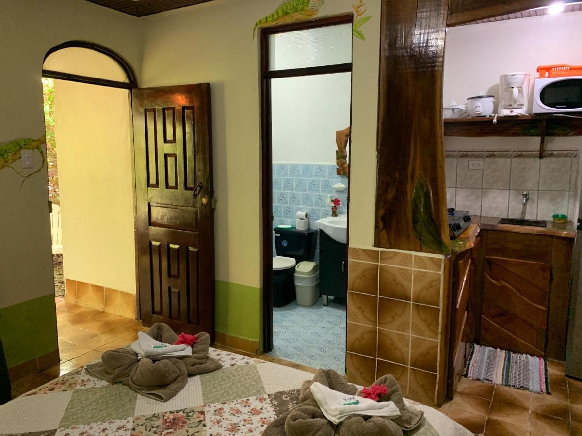 Cabinas Tito Cahuita