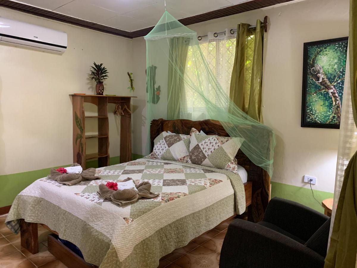 Lodge Cabinas Tito *
