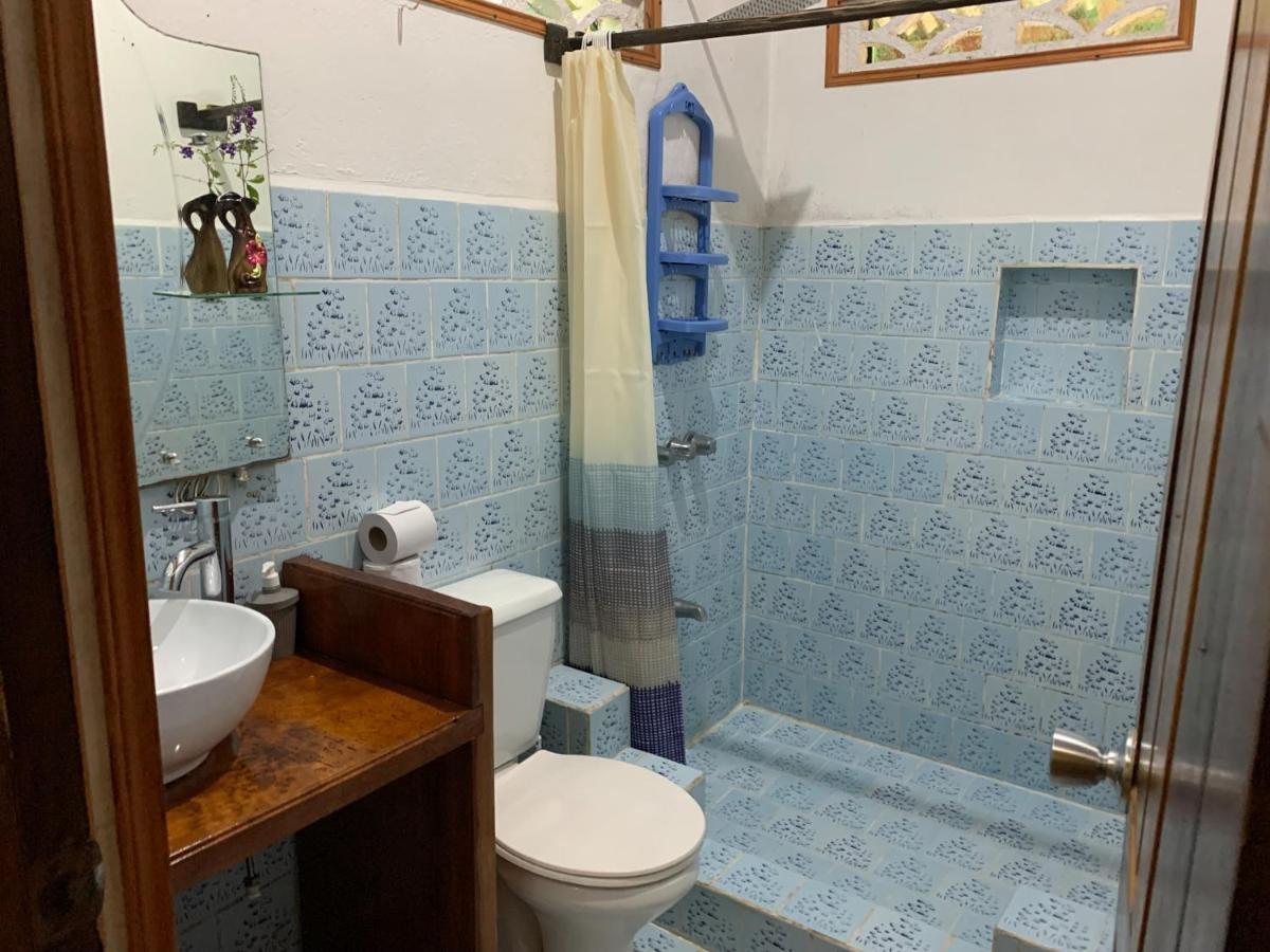 Cabinas Tito Cahuita